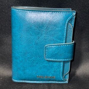 Teal Leather Organizer Wallet with Snap Closure